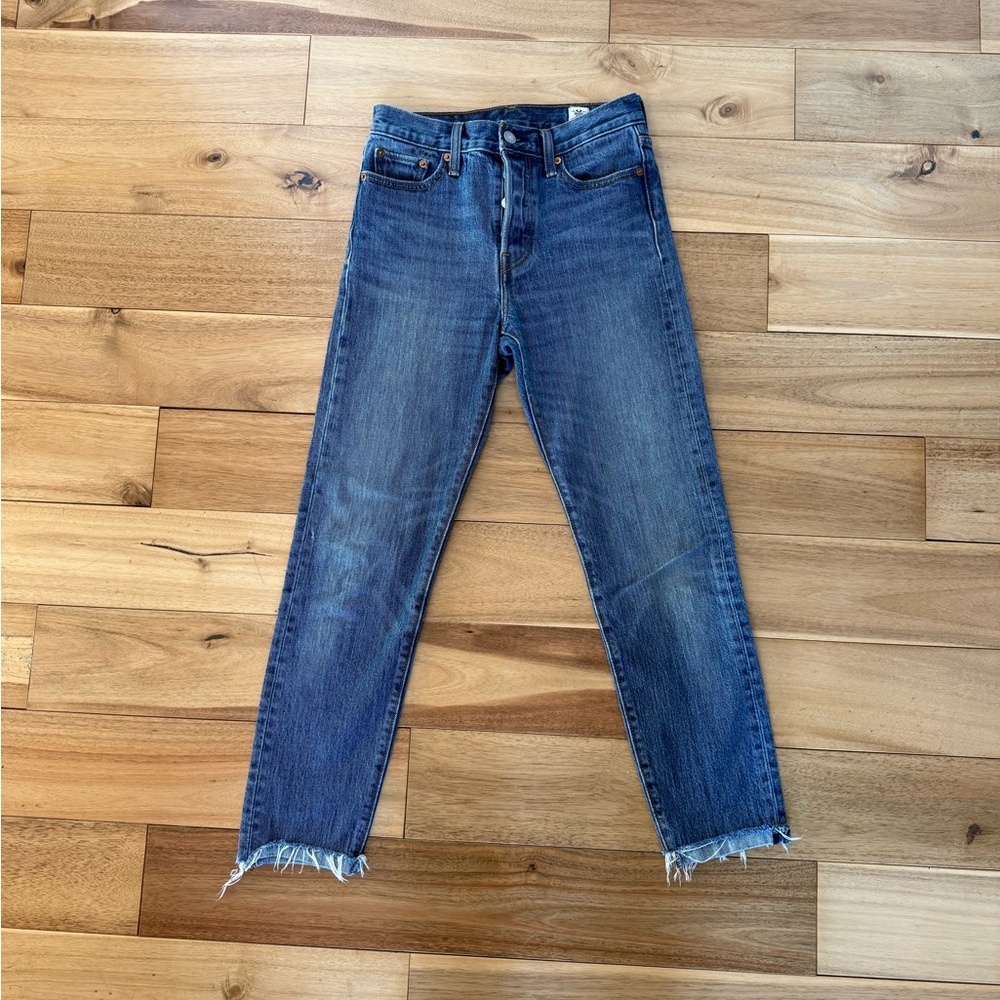Levi's® Premium
WEDGIE STRAIGHT FIT WOMEN'S JEANS size 26